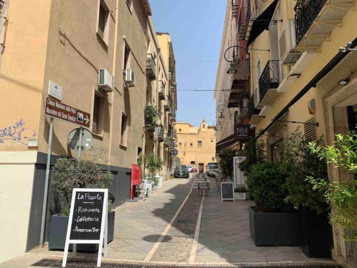 Appartamento Cagliari Centro Con Vista Sul Porto Kültér fotó